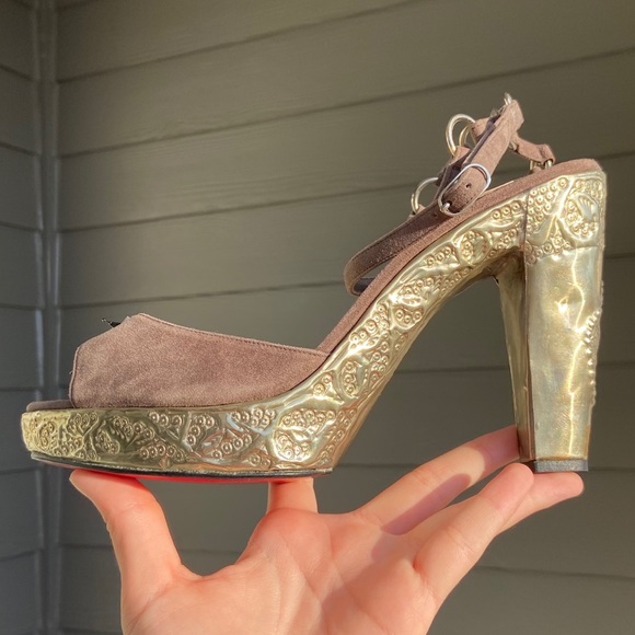 NWT Christian Louboutin Silver Metal Heels 37.5 - Picture 5 of 9